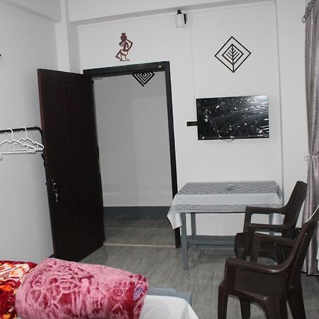 Halabella Homestay Shillong Esterno foto