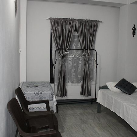 Halabella Homestay Shillong Esterno foto